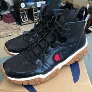 New Champion Tank Grid Mid Sneakers